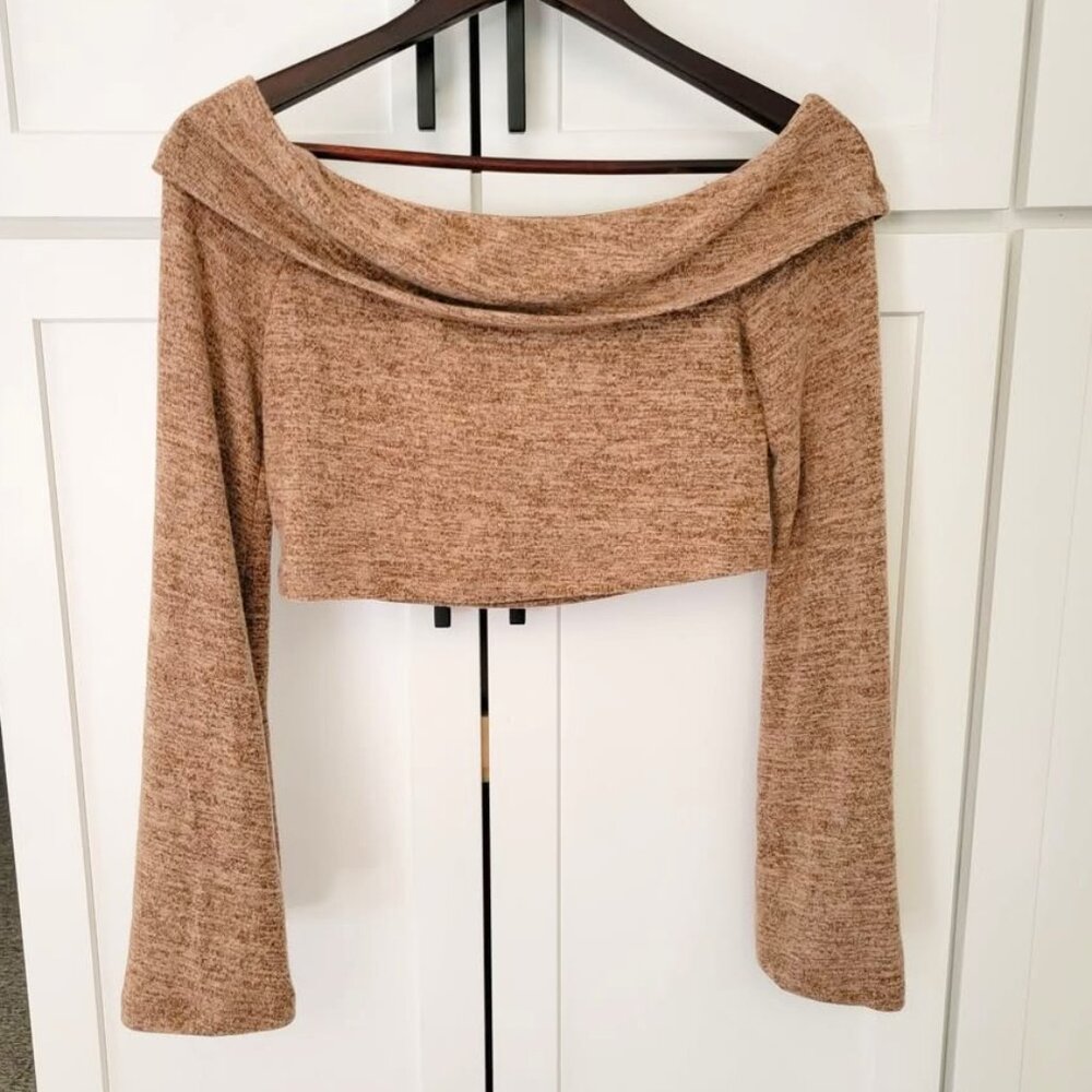 Women's Long Sleeve Off The Shoulder Crop Top Tan Size Large L MOD